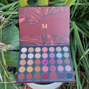 Morphe 35te Tease The Season Artistry Palette